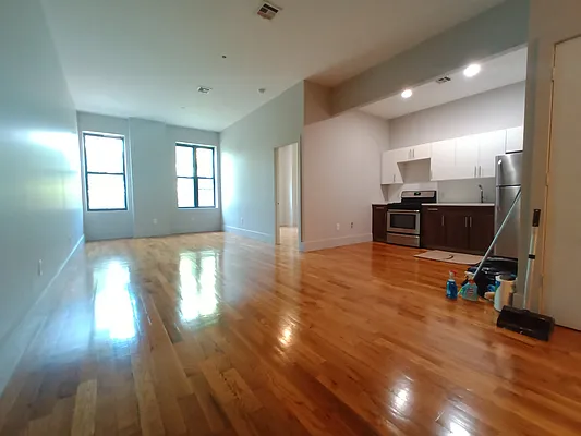 Rented by City Vista Inc | media 1