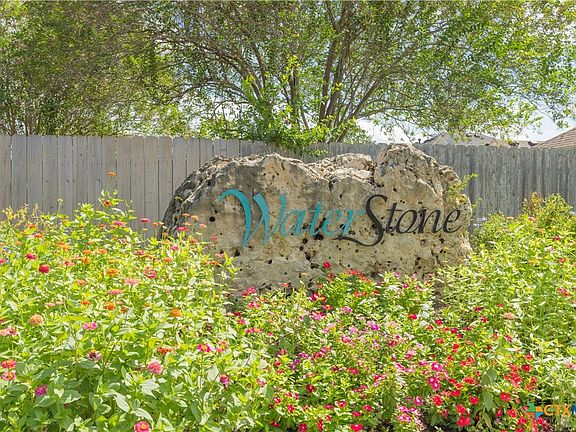 3rd image of 305 Waterstone