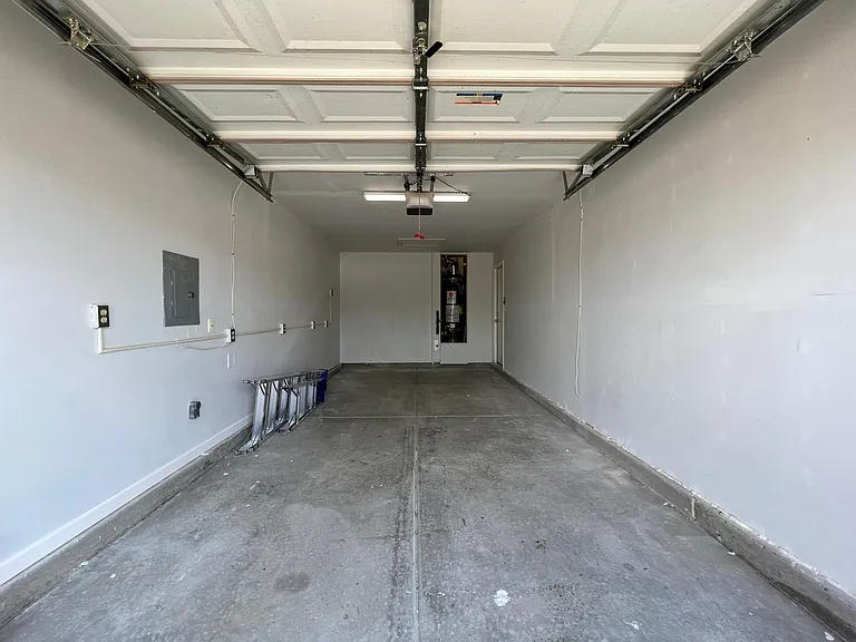 7068 Skylar Dr NE — Photo 11