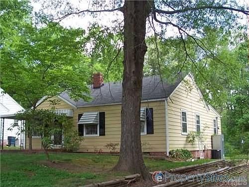1st image of 605 E Lavender St