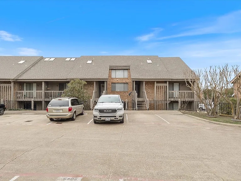 1041 Signal Ridge Pl — Photo 21