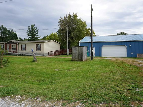 2nd image of 3304 Green Acres Ln