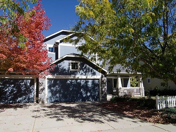 Lovely Indian Peaks 2-Story
