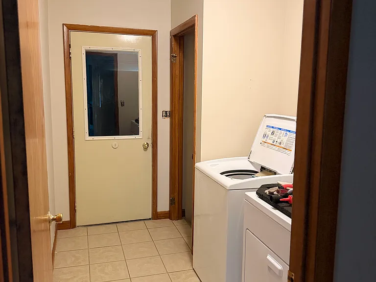 54 Castleton Ct — Photo 8