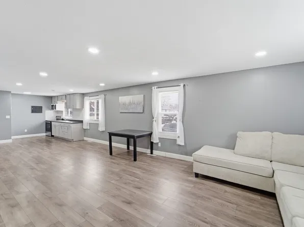 1803 E 14th St, Des Moines, IA 50316