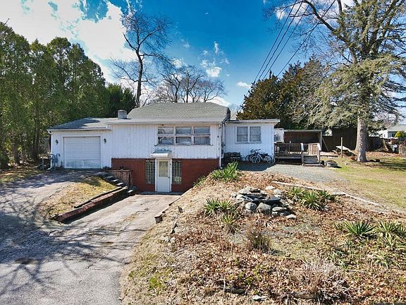2nd image of 10 Claremont Ave