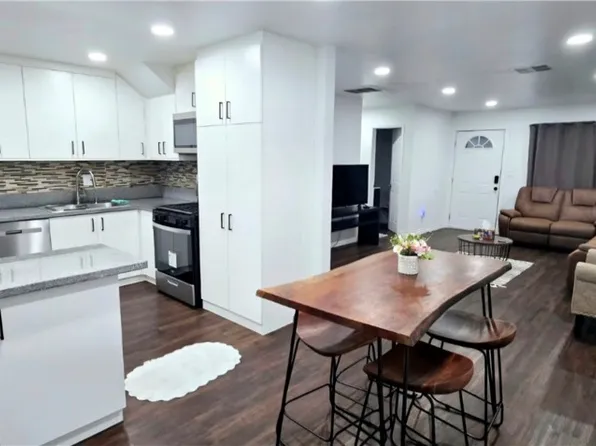 17045 Roscoe Blvd Unit 2, Northridge, CA 91325