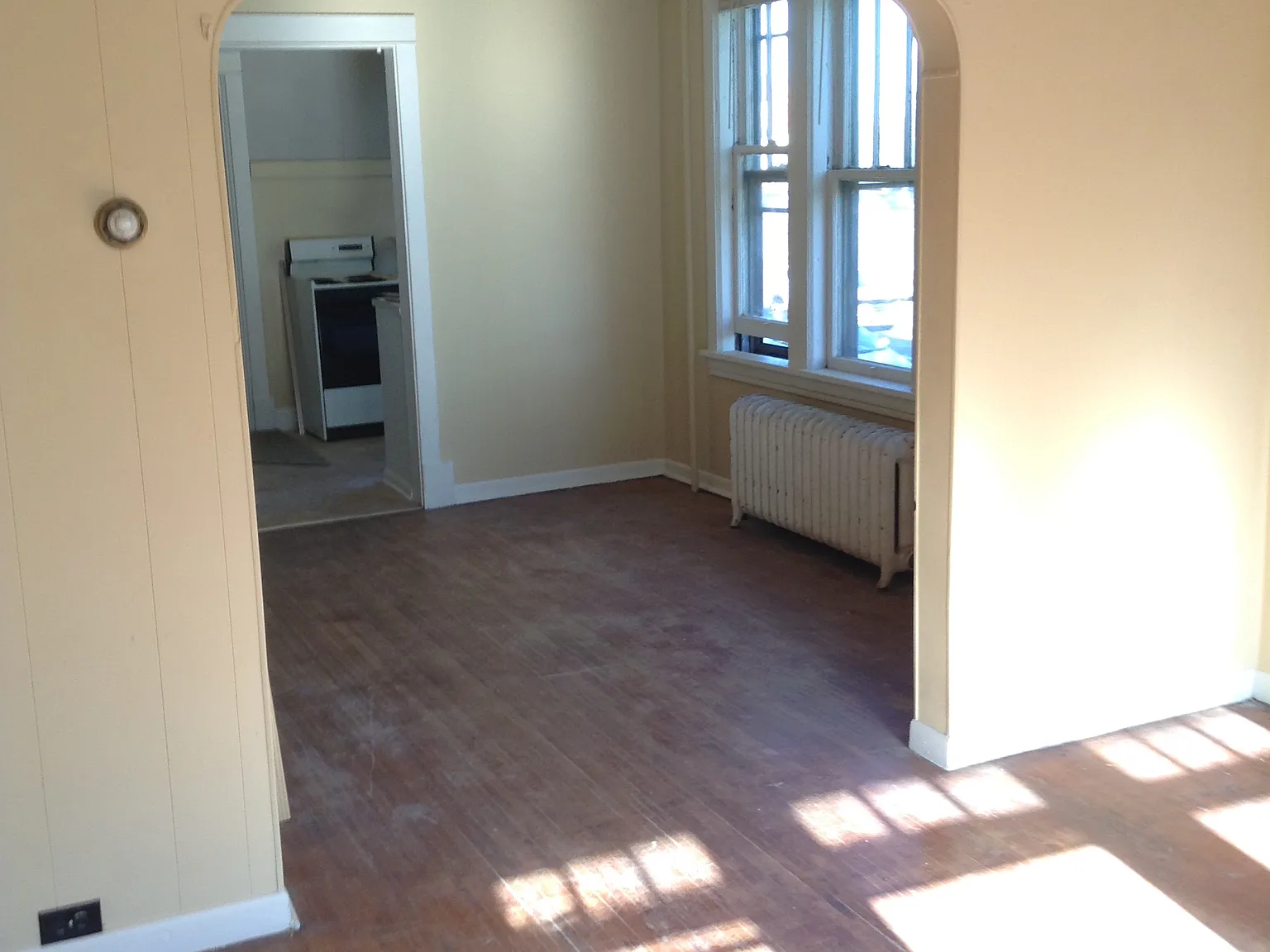 2 bed, $1,075 — Photo 1