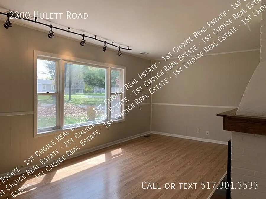 Great 3-BDR Ranch on 1-Acre in Okemos - Garage - Pet Friendly — Photo 3