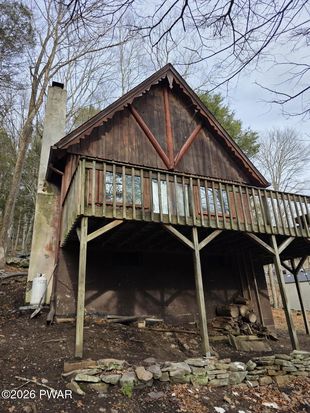 9 Cub Rd, Lake Ariel, PA 18436