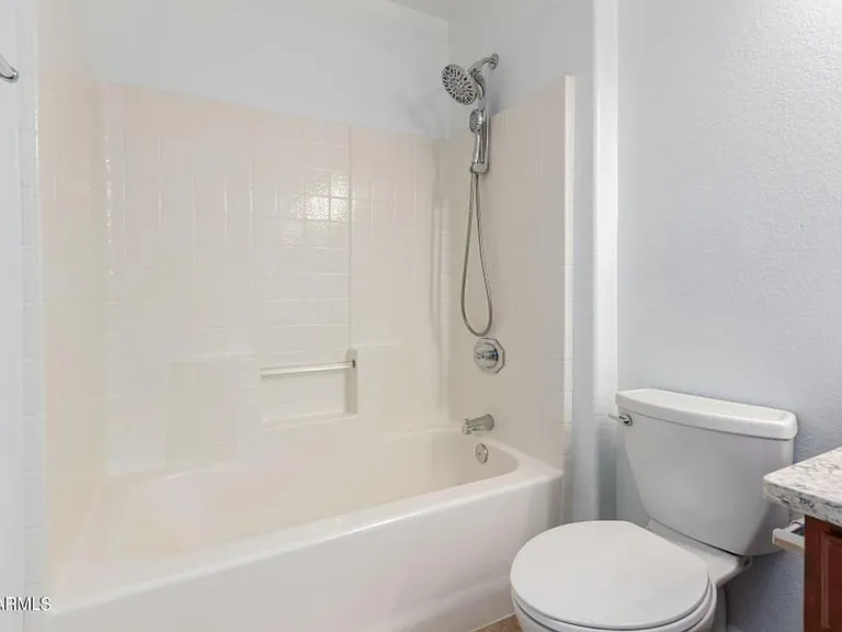 7217 W Crest Ln — Photo 26