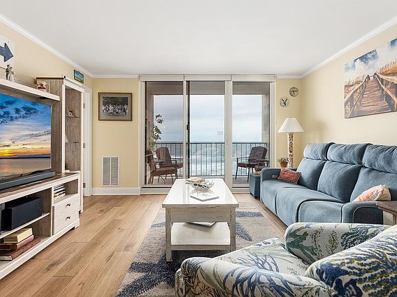 3rd image of 3500 Boardwalk APT 722