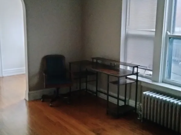 2144 S Harvey Ave #2E, Berwyn, IL 60402