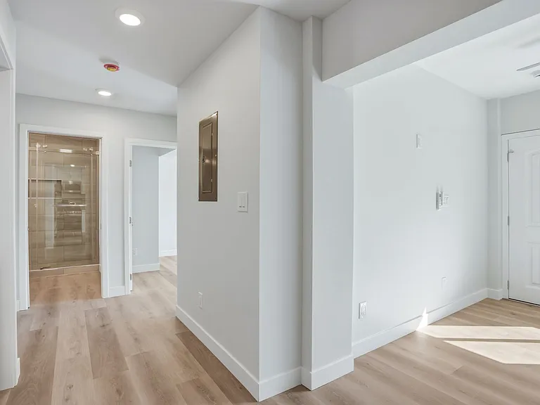 501 N. Ditmar — Photo 21