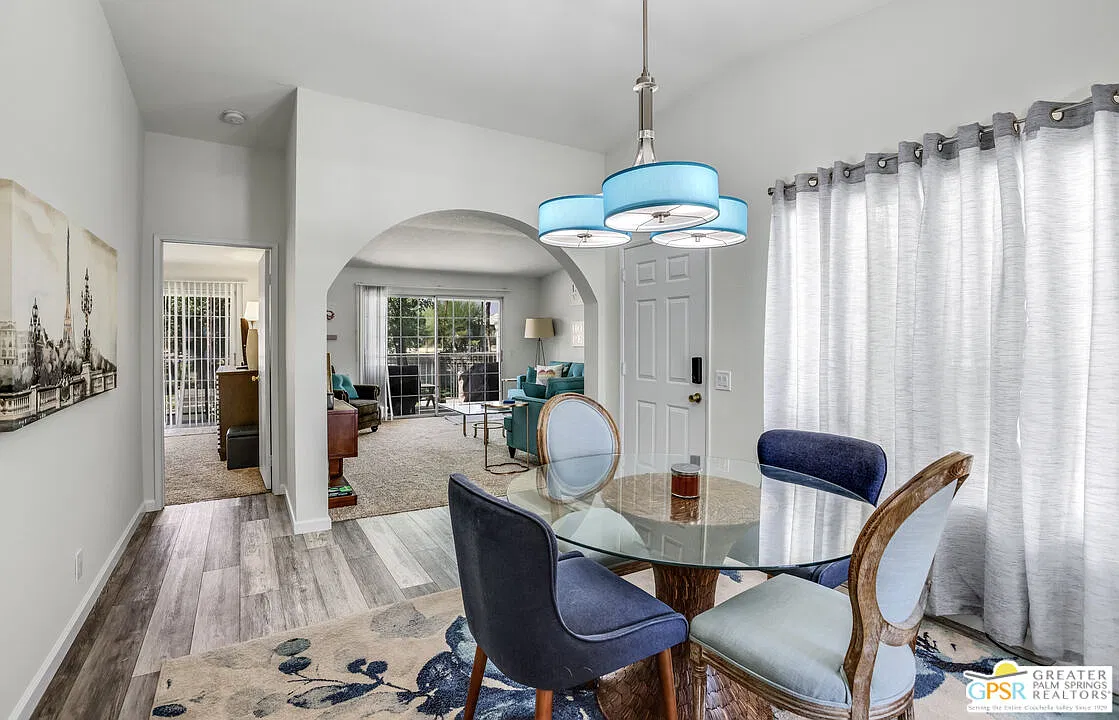 2 bed, 2.0 bath, 1175 sqft, $2,800 — Photo 4