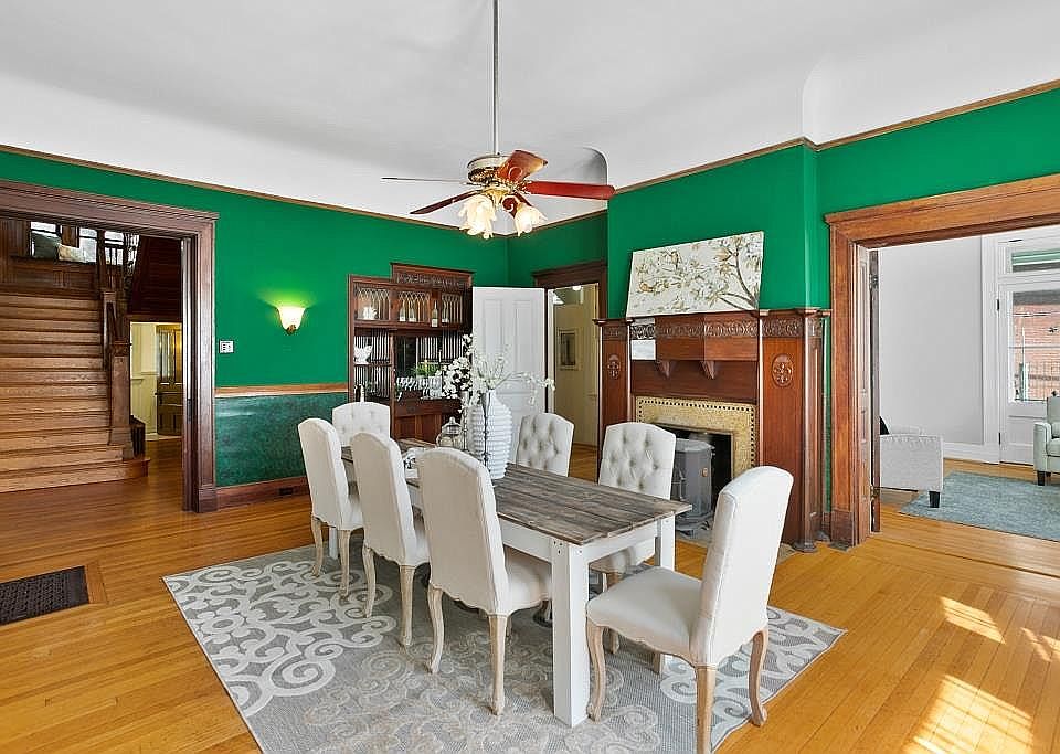 1st image of 3305 Russell Blvd