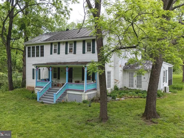 3909 Stoney Creek Rd, Edinburg, VA 22824