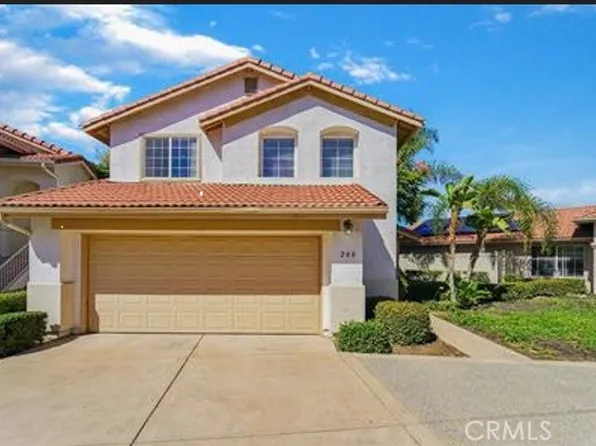 200 River Rock Ct, Santee, CA 92071