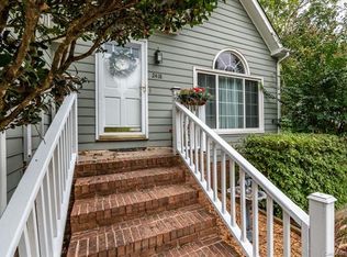 2418 Torrington Ln, Charlotte, NC 28262