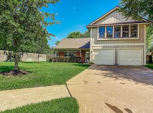 10526 Sand Pass Ln, Houston, TX 77064