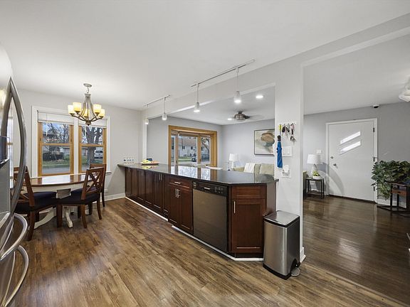 5th image of 3841 Arthur Ave