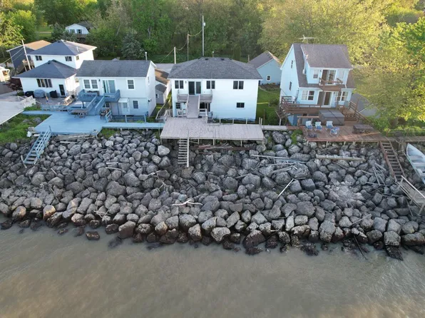 12713 Lagoon Dr, Curtice, OH 43412