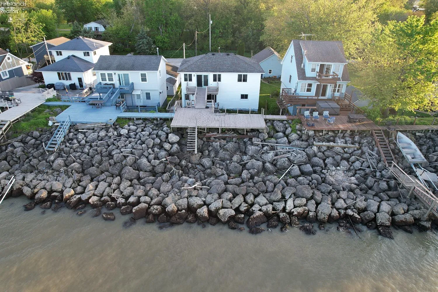 12713 Lagoon Dr photo 1