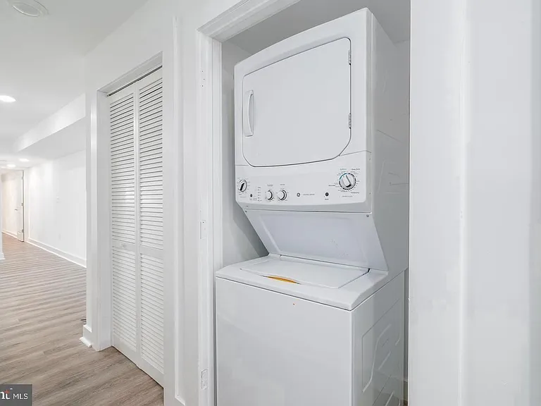 3424 Wallace St #1 — Photo 19