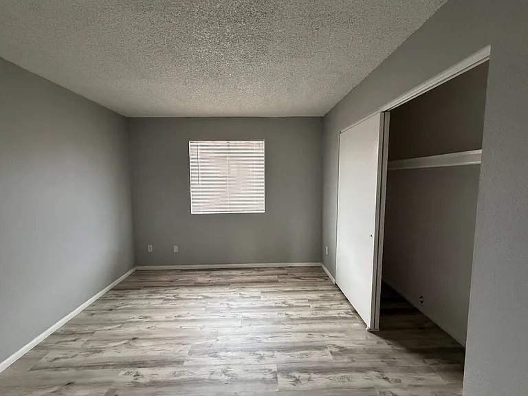 8316 N 60th Ave #1 — Photo 8