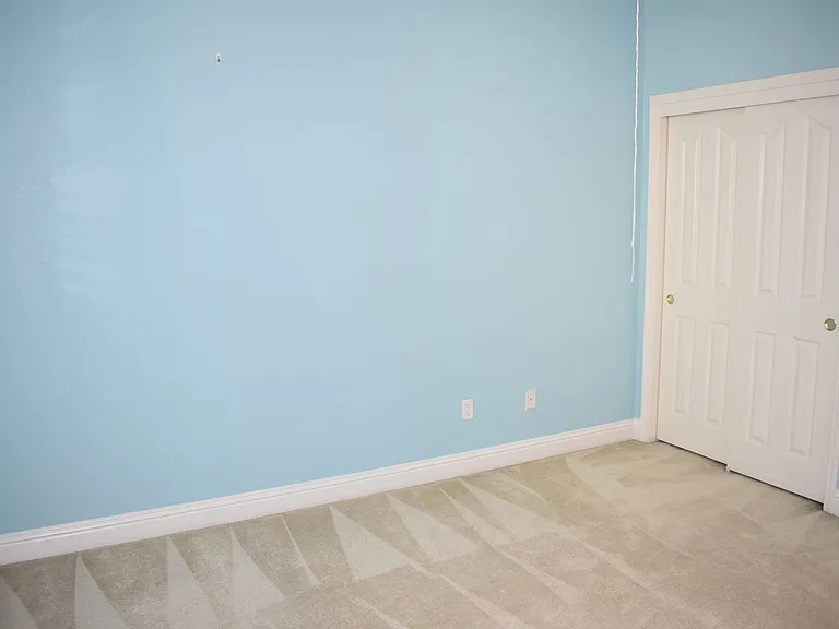 630 Rogers Cir — Photo 29