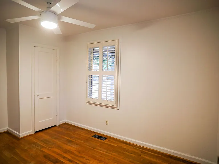 501 Mial St — Photo 18