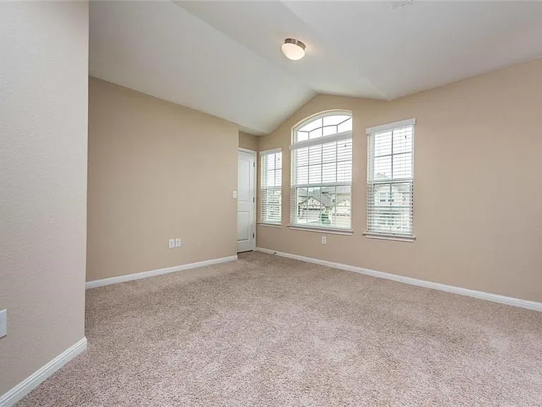 11600 Sewickley Ct S — Photo 20