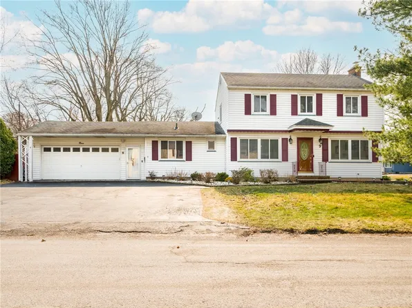 188 Rosemont Dr, Rochester, NY 14617