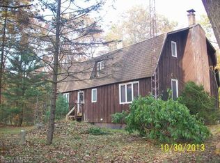 13941 Hickory Rd, Fruitport, MI 49415