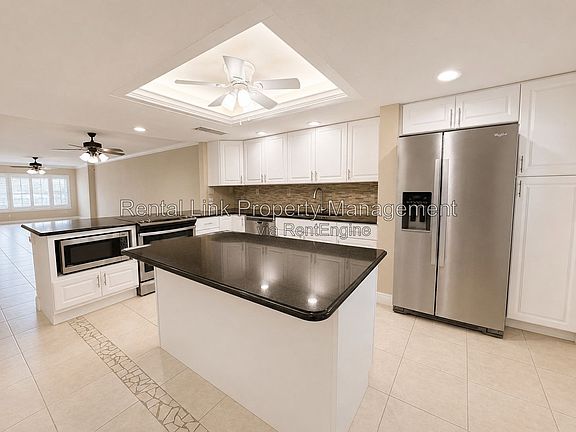 5th image of 2264 Winkler Ave APT 202
