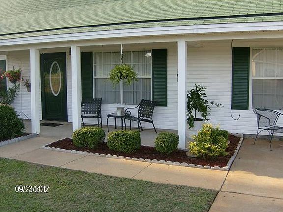 Another view of front por