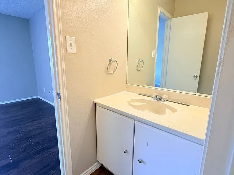 512 Rita Lane — Photo 31