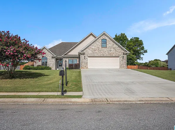 213 Farmingdale Trce, Harpersville, AL 35078