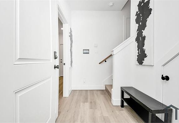 3rd image of 4610 Indie Heights Ln