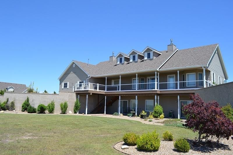 1st image of 321 Thoman Dr
