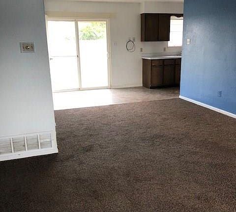 4th image of 5226 Benbrook St