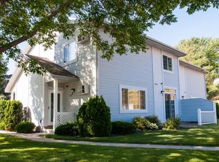 272 Zumbro Dr NW, Rochester, MN 55901