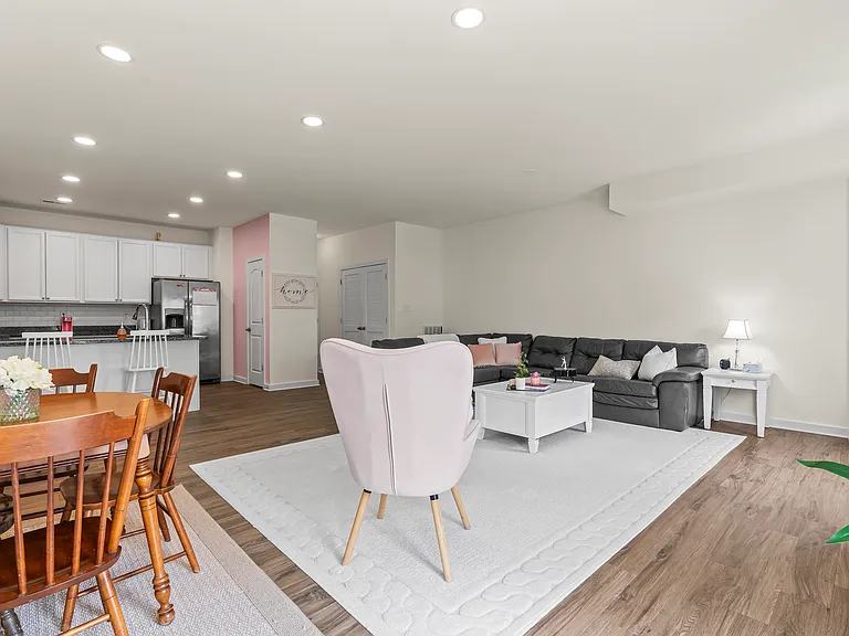 42 Polygon Pl — Photo 12