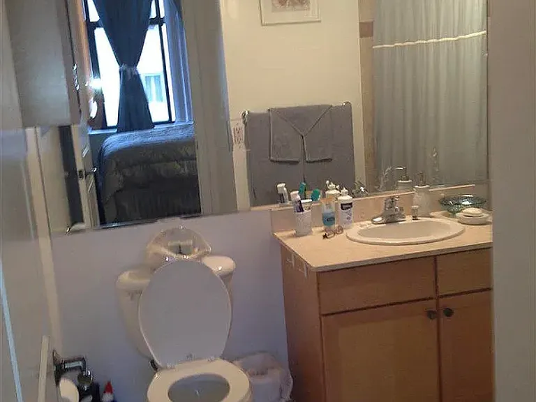 610 Newark St #5H — Photo 7