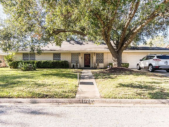 4th image of 109 Beachmont Ln
