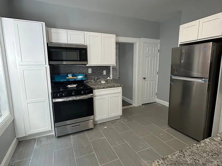 156 Hoffman Ave — Photo 7