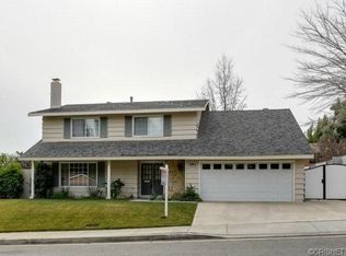 22920 Posada Dr, Santa Clarita, CA 91354