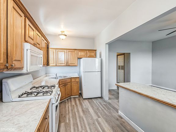 5th image of 6051 S Eberhart Ave #3S