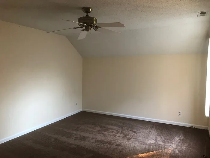 4101 Five Oaks Dr — Photo 13
