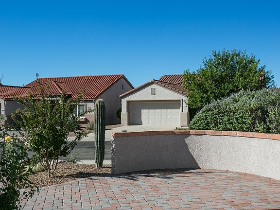 4th image of 2335 E Montrose Canyon Dr